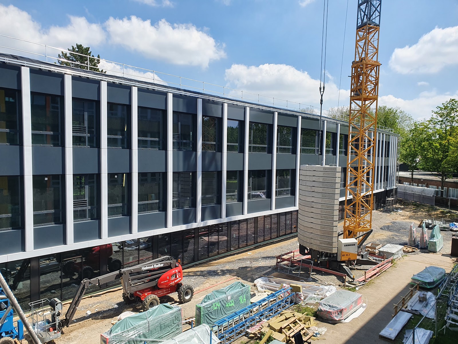 Vali Fenster und Türen — Handwerk / Dienstleister in Mönchengladbach