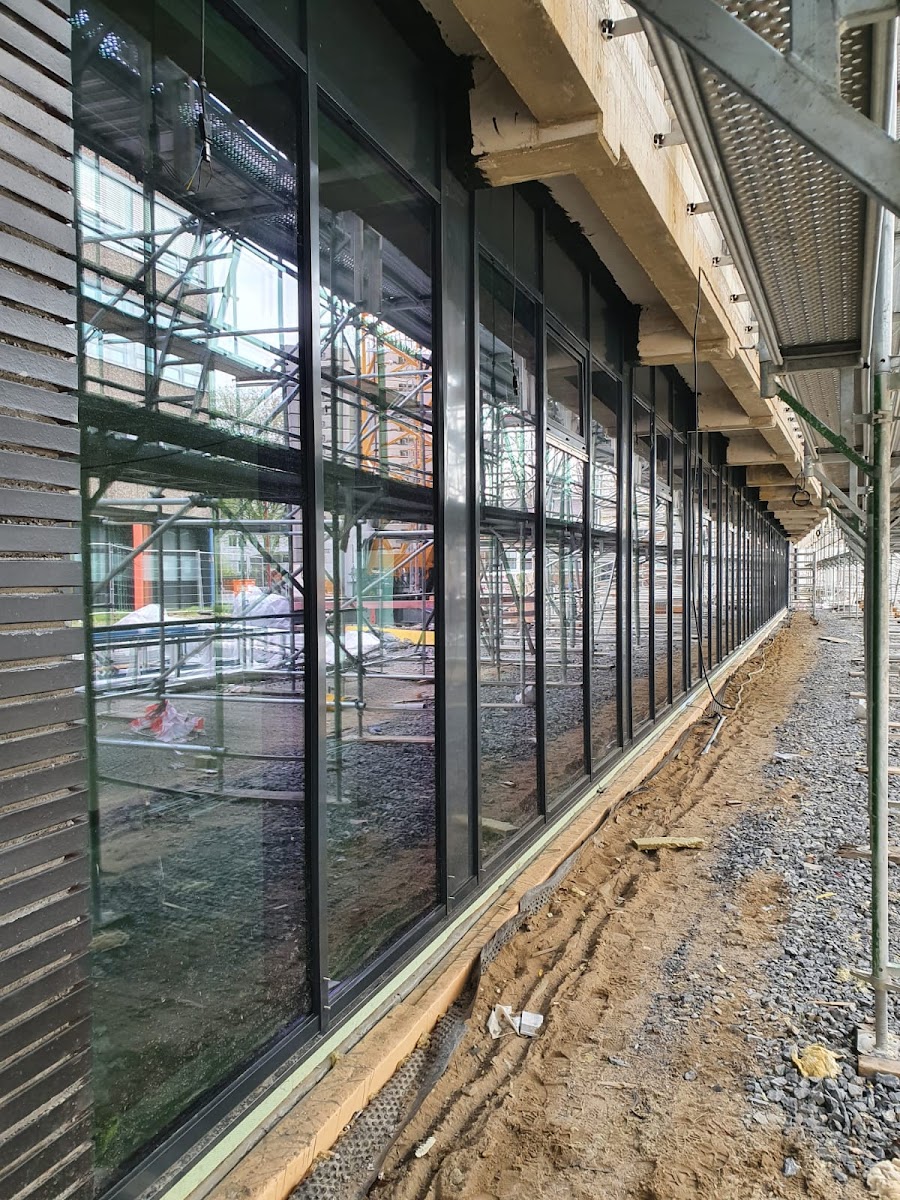 Vali Fenster und Türen